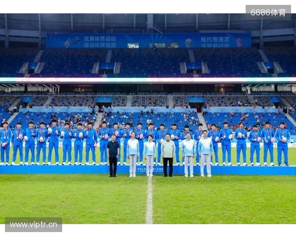 卫报:道曼全家都是阿森纳球迷,因此坚定选择加盟阿森纳青训